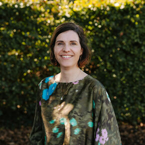 Dr. Sofie Simons